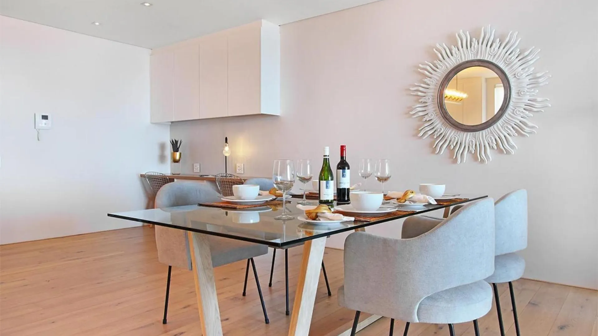 Bright 2Bed In Sea Point W Sea Views Helio Haven Apartment Cape Town 0*,  South Africa